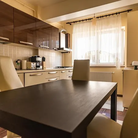 Lovely 2-bedroom With Spacious Open Area Апартаменты